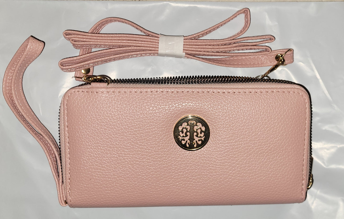 Pink Purse with 4 Compartments - Stylish and Functional Design for Everyday Use