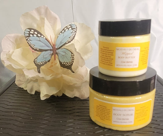 Holiday Gift Sets Available Now... 💛 Gardenia Scented 💛 4oz Body Scrub & 2oz Body Butter