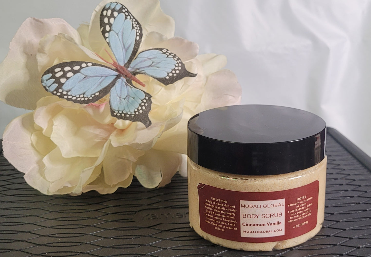 Modali Global Cinnamon Vanilla Scented 🦋 Body Scrub 4oz